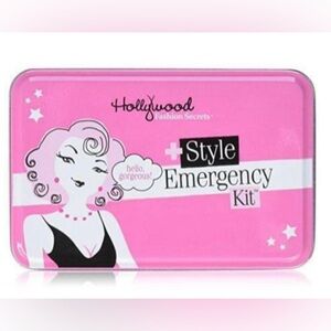 🎁Hollywood style Emergency Accesory Kit